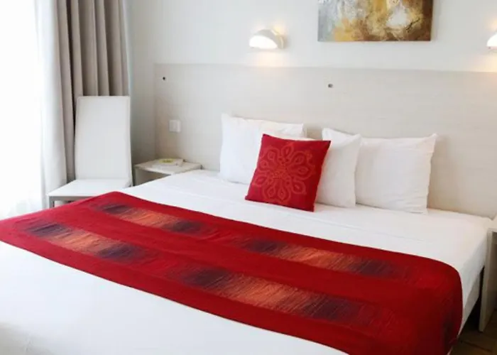 Logis Hotel Le Gavrinis